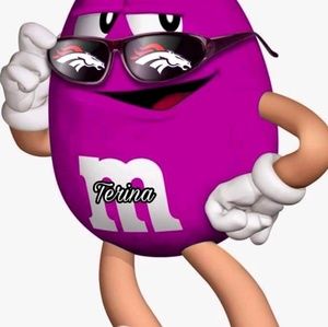 Meet your Posher, April